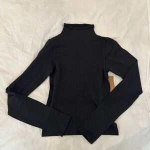 SKIMS black smoothing tneck size S